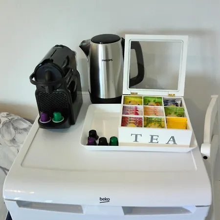 Stylish Bedroom At Gare Bed & Breakfast