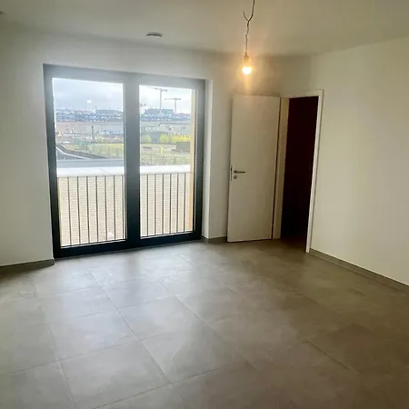 Stylish Bedroom At Gare 3*