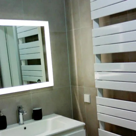 Stylish Bedroom At Gare 룩셈부르크