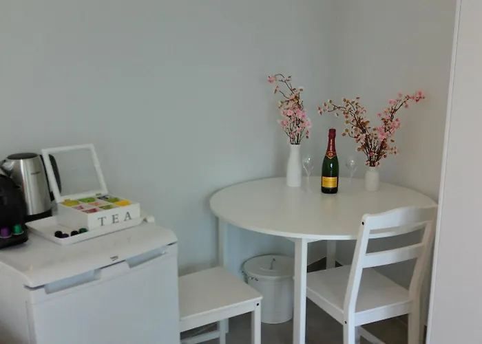 Stylish Bedroom At Gare Bed and Breakfast Λουξεμβούργο