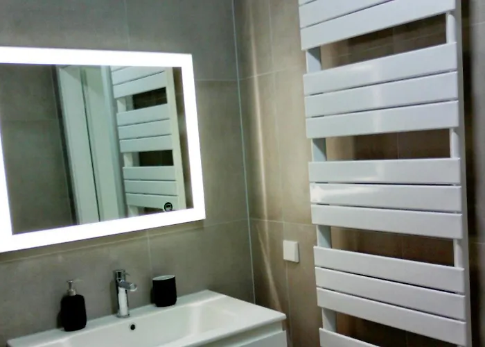 Stylish Bedroom At Gare Λουξεμβούργο